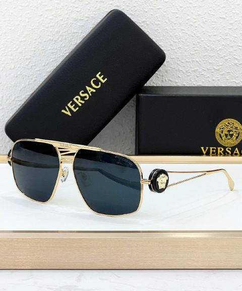 New Model High Quality Versace Sunglasses Imitation