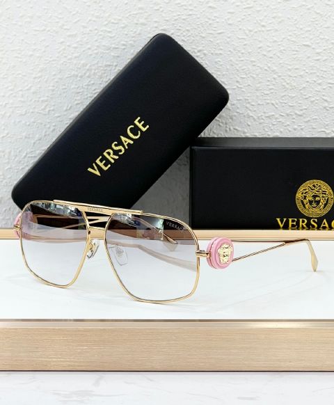 New Model High Quality Versace Sunglasses Imitation