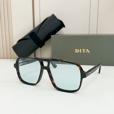 Top Quality Fake Quality Prada Sunglasses figure Frame